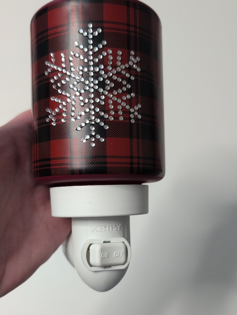 CHRISTMAS SCENTSY PLUG IN